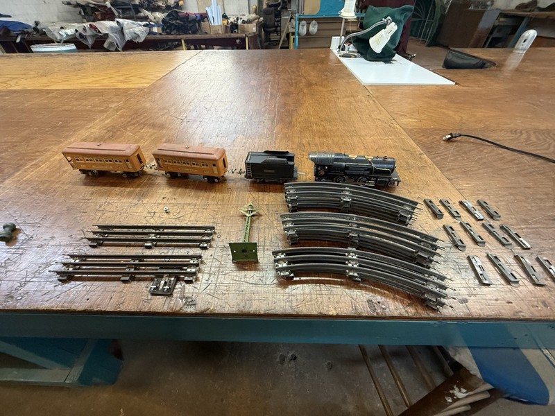 Lionel Lines O Gauge Postwar 603/604 27pc Train Lot Loco Cars Track Sign