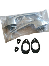 COPPIA  MANIGLIE ESTERNE  CROMATE CON CHIAVE E GUARNIZIONI FIAT  500EPOCA  