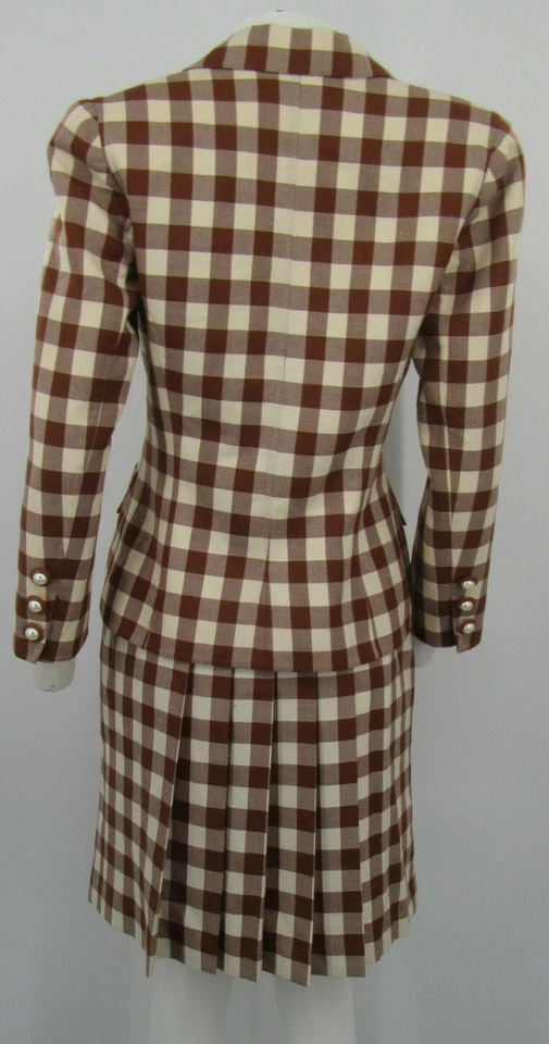 Blazer y falda Oscar de la Renta marrón y crema a cuadros 2 piezas con flor talla 8 Foto 3 de 4