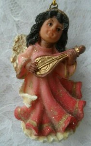 Resin Christmas Ornament Dark Haired Angel Playing Instrument 3 1 2 Ebay