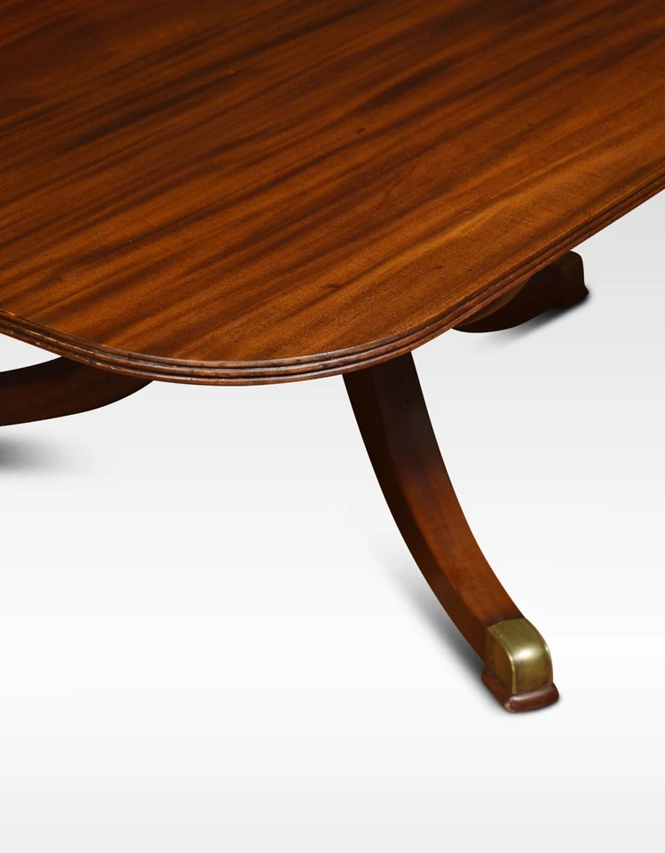 Mahogany Coffee Table | Shaped Top | Pedestal Base - Image 3 of 4
