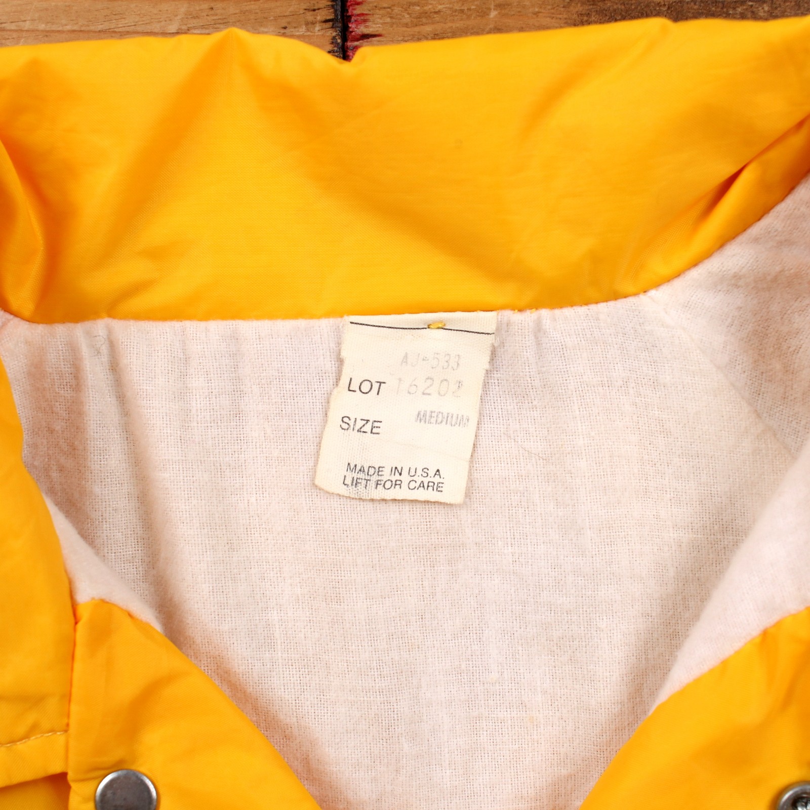 Vintage Coach Jacket M Mens 80s Yellow USA Made Nylon Lined Windbreaker Workwear thumbnail 3