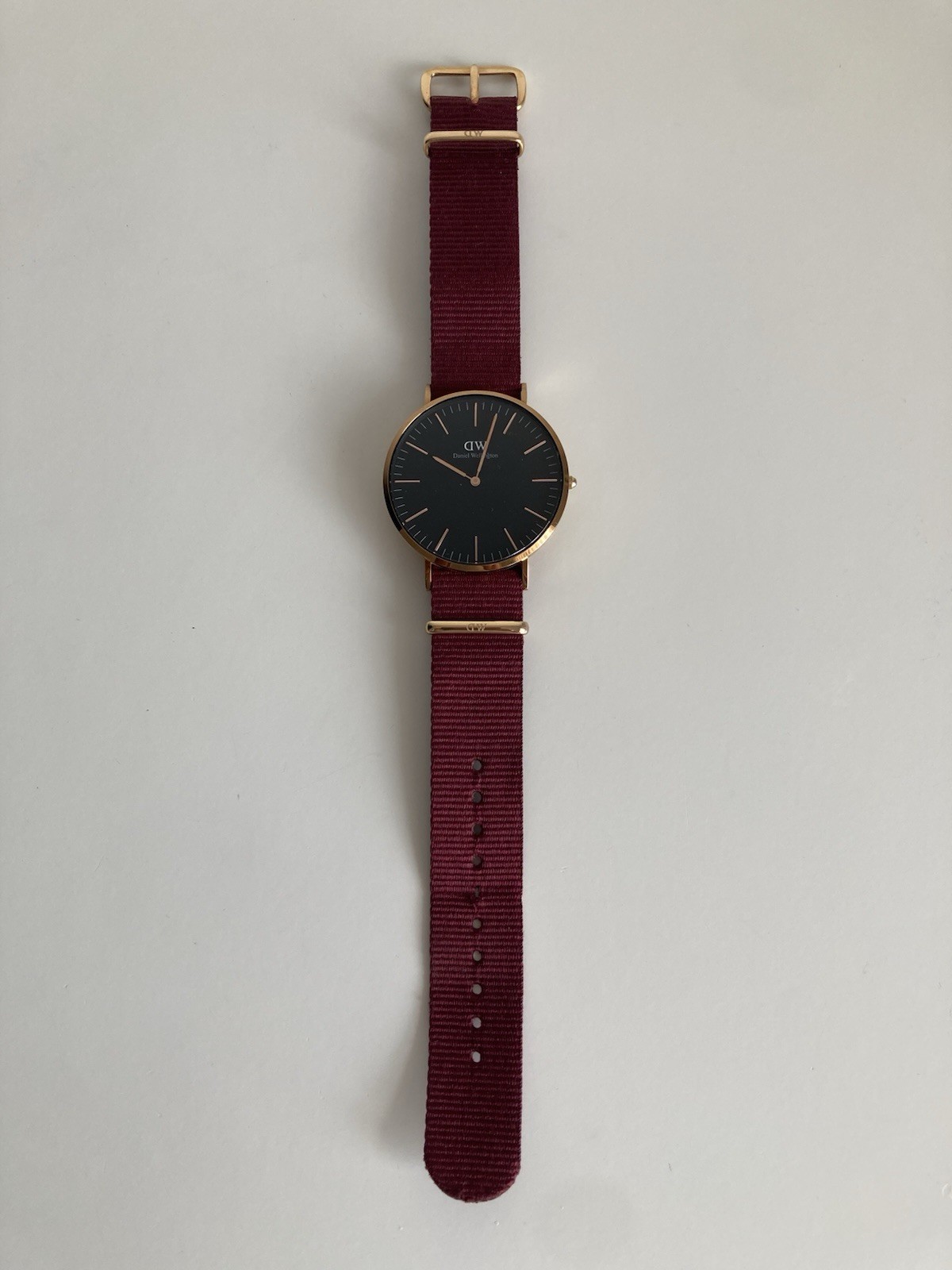 Daniel Wellington Elegant Rose Gold Ladies Classic Watch (Needs Battery)