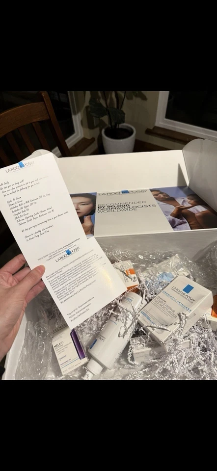 Kit de cuidado de la piel la roche posay Foto 2 de 2