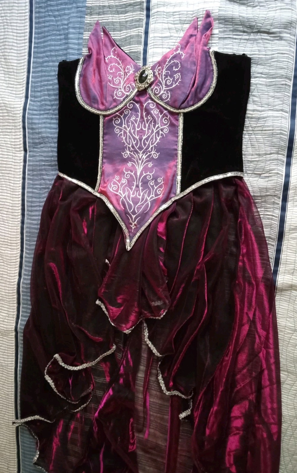 Seductive Sorceress Women's Costume Size XL Shimmering Purple & Blue