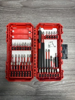MILWAUKEE DRILL BIT SET (B06011657)