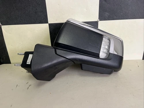 2019-2024 GMC Sierra Chevrolet Silverado 1500 Left Side Mirror Used Oem 84823128