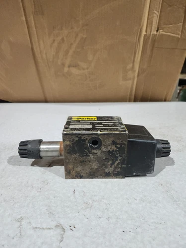 NEW NO BOX PARKER 120/60-110/50V/HZ 72-75 AMP 3000PSI D3W1DYSS14