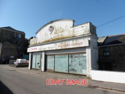 PHOTO  FORMER 'TRELAWNEY GARAGE' ON MORRAB ROAD 2018