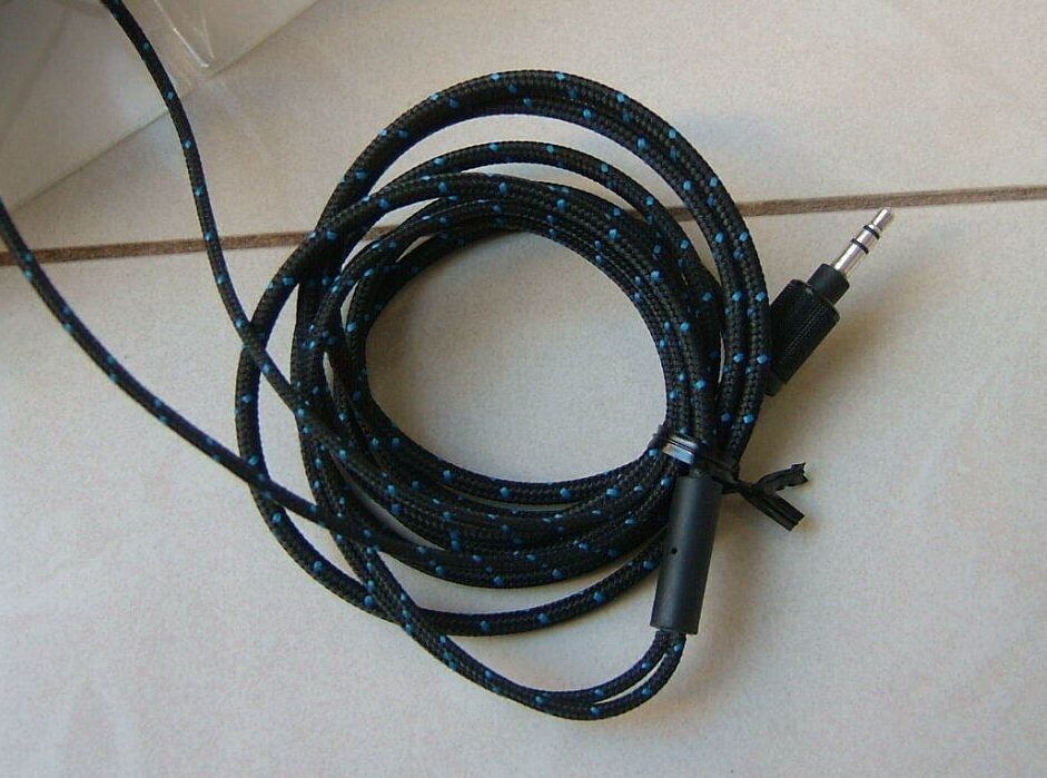 ONKYO Iron Maiden ED-PH0N3S Closed Stereo Headphones Steve ONKYO Iron Maiden ED-PH0N3S Closed Stereo Headphones Steve