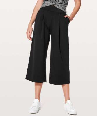 【lululemon】美品！ガウチョパンツ　ブラック s-l400.jpg