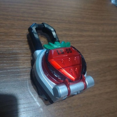 Kamen Rider Gaim CSM Ichigo Strawberry Lock Seed LS-06 Toy Bandai