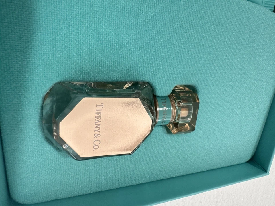 Tiffany & Co. Eau De Parfum Oro Rosa 0.16oz. & Crema de manos 0,47 oz. Nuevo en caja Foto 4 de 4