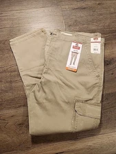 Wrangler  Five Star Premium Regular Taper Size 42x30 Tan  Stretch NWT.