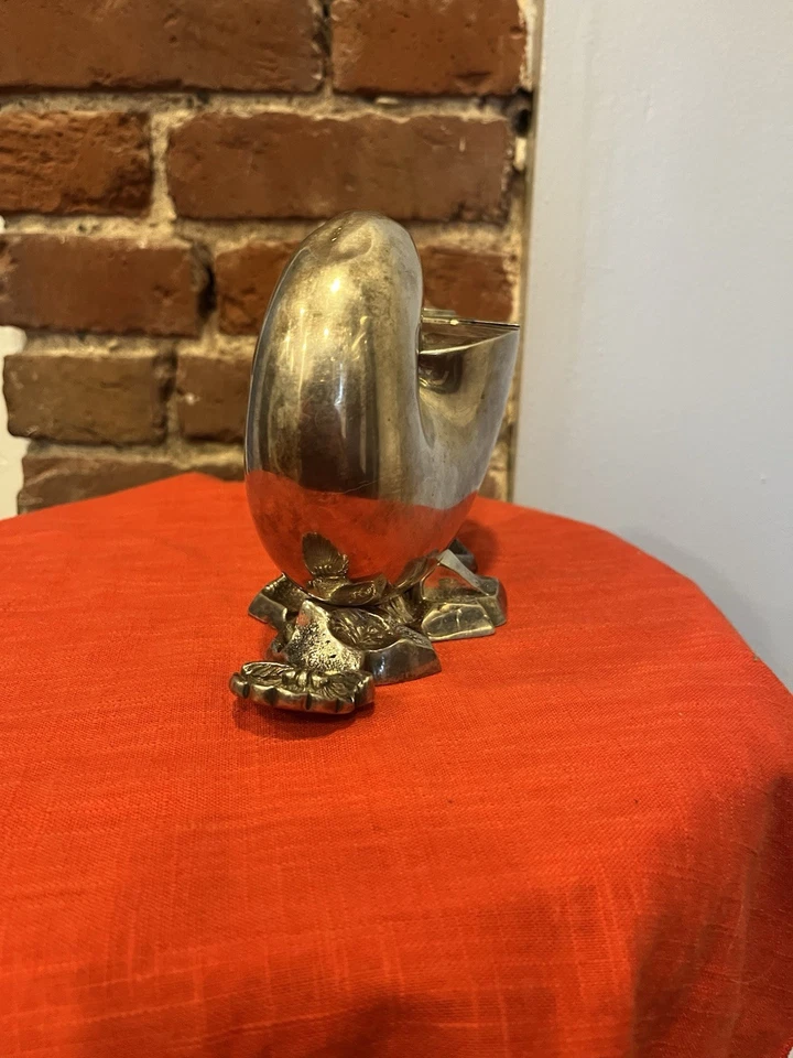 Antiguo soporte de cuchara de diseño Nautilus chapado en plata Elkington & Co. inglés Foto 2 de 4