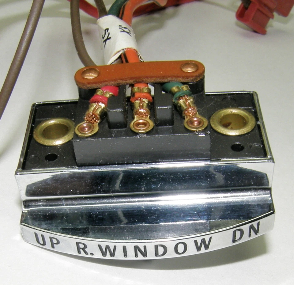 NOS 1968 Pontiac Catalina Executive Bonneville Tempest SW Tailgate PW Switch Foto 4 de 4