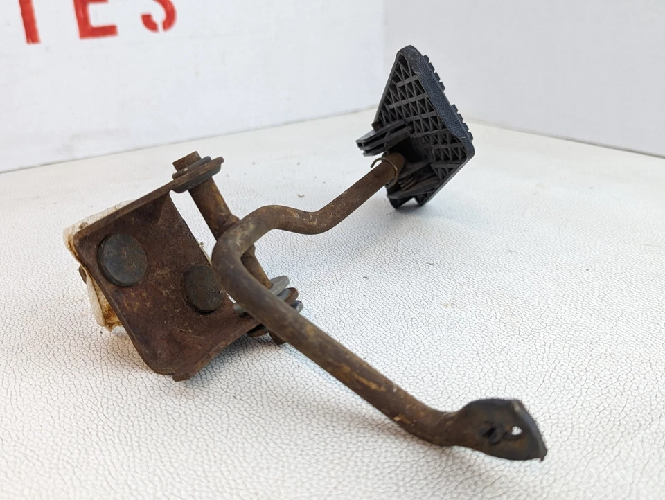 Pedal de gasolina Dodge Rampage Charger Omni Plymouth Horizon Scamp Tourismo 4275543 Foto 3 de 4