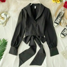 Damen Retro Shirt Rückseite Schleifenknopf Bluse Schnürer Top Puffärmel Knopf