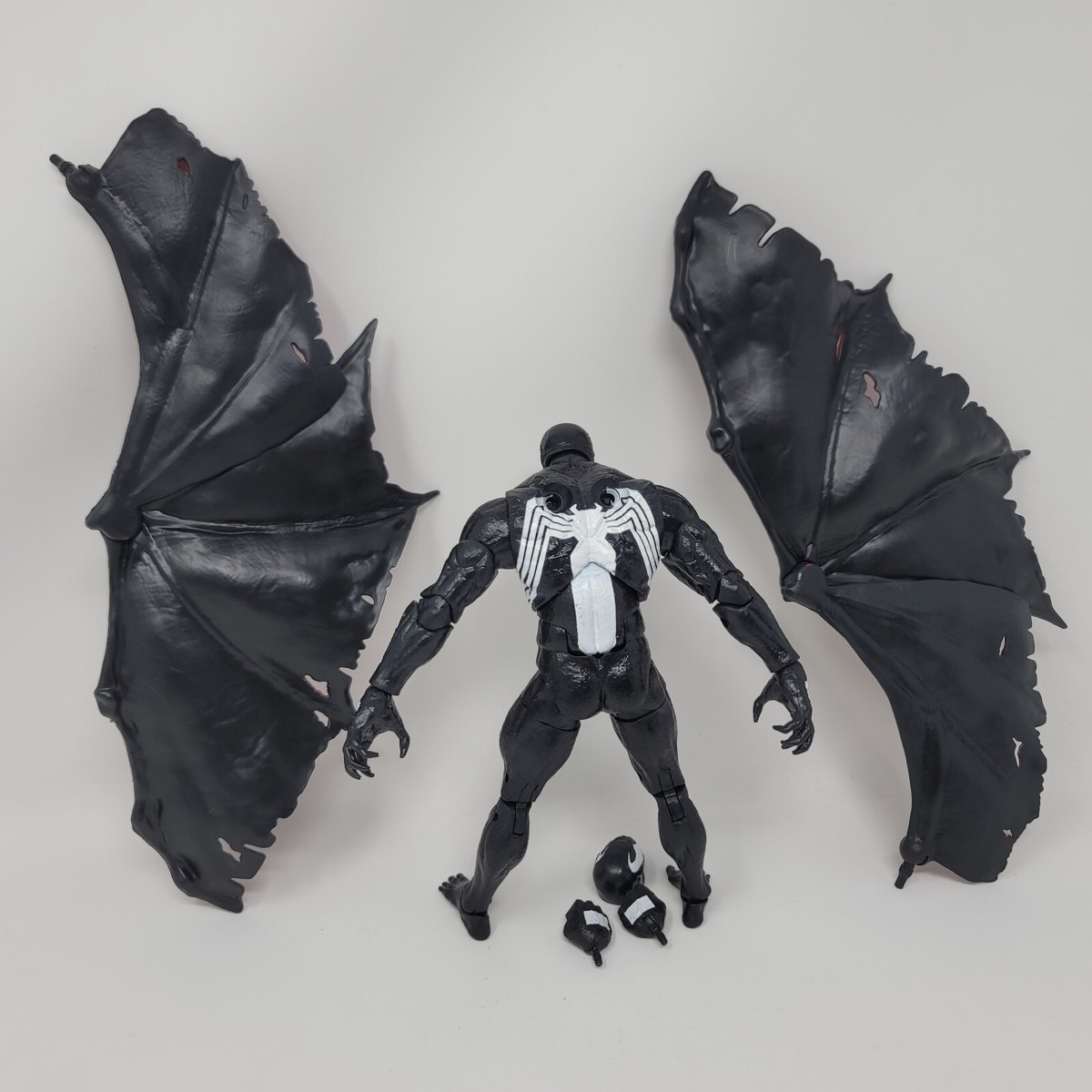 Marvel Legends King in Black Winged Venom Eddie Brock Figure