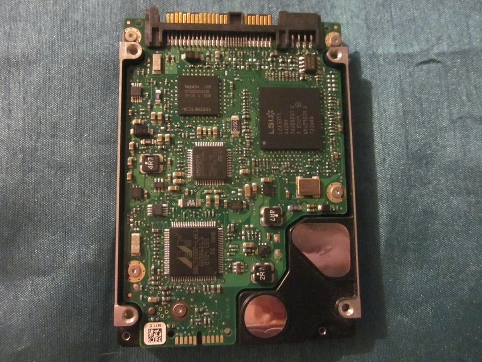 IBM 40K1052 73.4GB 10K SAS Hot Plug 2.5in Hard Drive 9F4066-039 #56 - Image 3 of 4