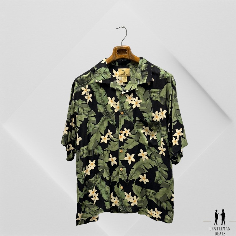Jamaica Jaxx Mens Button Up Shirt Size L 100% Silk Leaf  Floral Hawaiian Beach