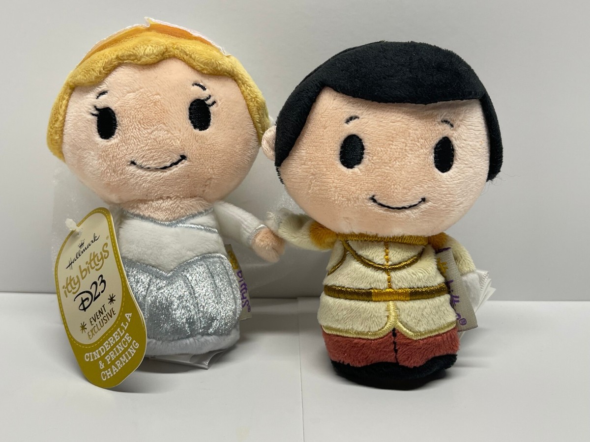 itty bittys D23 特別仕様　シンデレラ BRAND NEW HALLMARK DISNEY ITTY BITTYS SET OF 2 D23