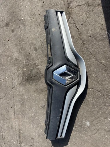 623101381R Rejilla Delantera para RENAULT KANGOO II (F/KW0) Profesional 125435 - Imagen 1 de 8