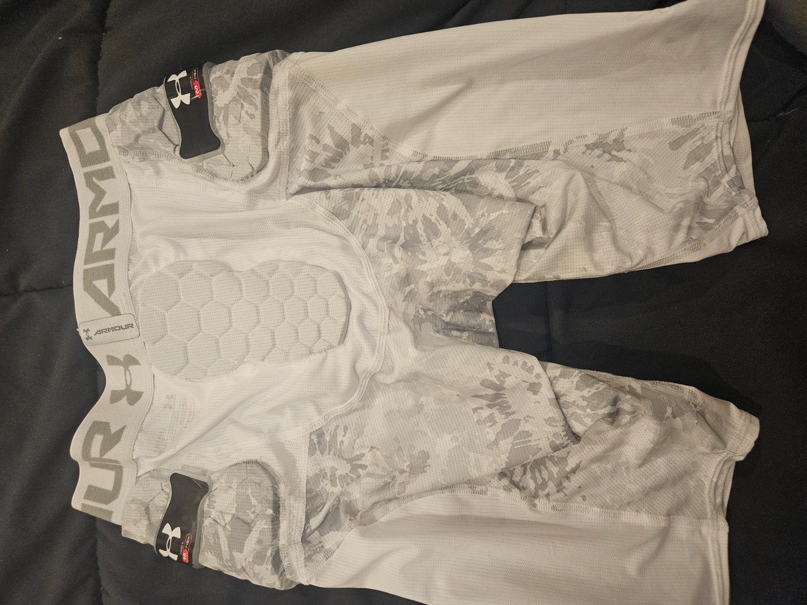 Under Armour Gameday White Hex Padded Armored Compression Shorts Men's M NWT thumbnail 4