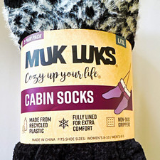 Muk Luks Women  s Size L/XL 8-10 Cabin Socks 2 Pairs Non-Skid Black White