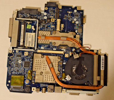 Acer Aspire 7720G Bundle: Mainboard LA-3551P + ATI Radeon HD 2600 + CPU T7700 +