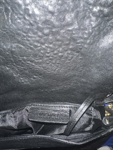 Corps croisé Michael Kors en cuir noir avec quincaillerie dorée, sangle longue/poignée courte - Photo 7/7