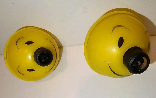 RARE Vtg Smiley Face Snap On Fishing Floats Bobbers Crafts - 2 pcs. Used - Picture 2 of 5