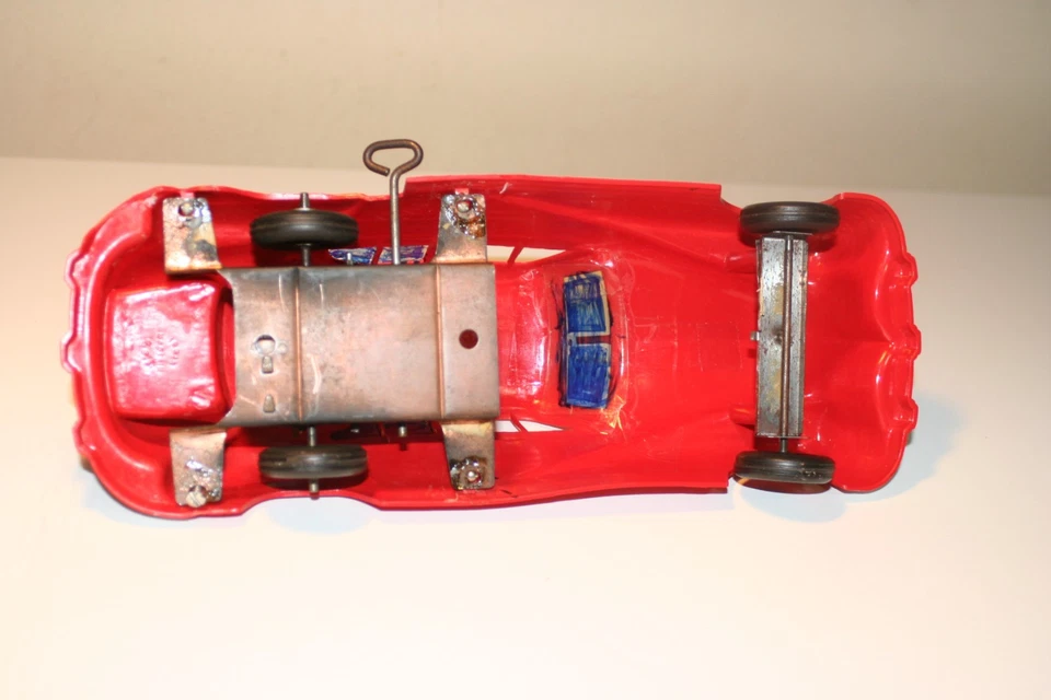 Carro Irwin 1948 Chrysler Windup Fire Chief - Imagem 4 de 4