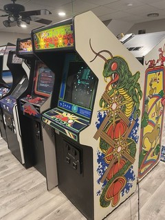 CENTIPEDE Full Size Original Arcade Machine From 1981Classic Video Game WORKS