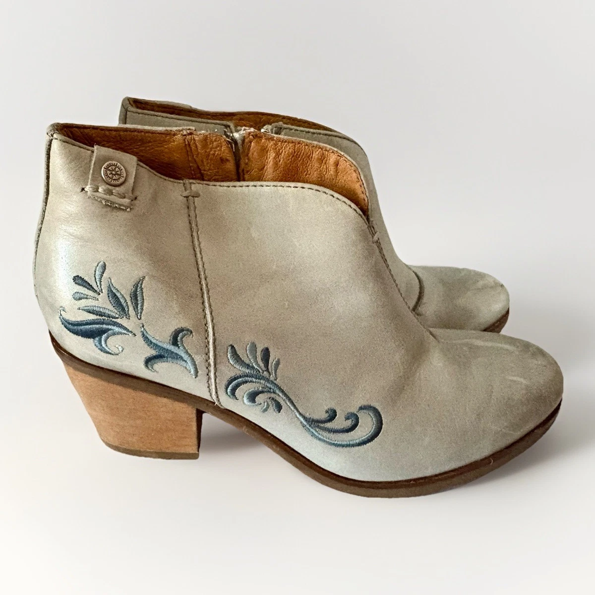 Bussola Tan Leather Booties‎ Boots Women’s 10 Preloved Bussola Brown Suede Laces Ankle Fashion Boots Bootie Size 38  main image 3