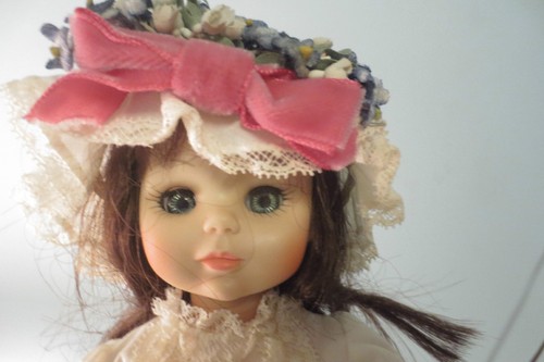 New NWT vintage Madame Alexander portrait children doll dark hair - Picture 3 of 5