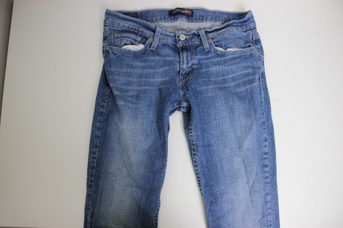 Levi's Womens jeans genuinely crafted 