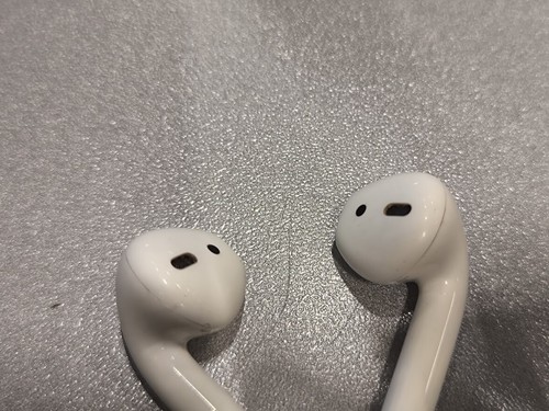 Apple AirPods A1602 - Used, Original Packaging, Bluetooth Earbuds - 第 10/11 張圖片