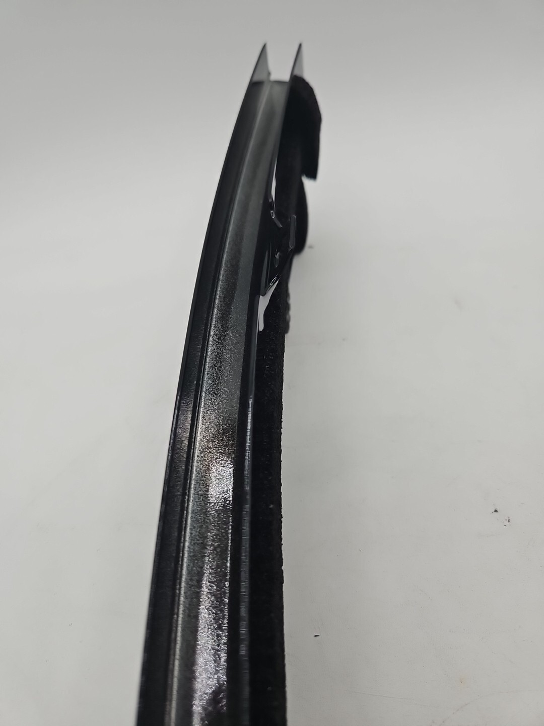 BENTLEY NEW B-PILLAR COVER PLATE (3W5839890J)