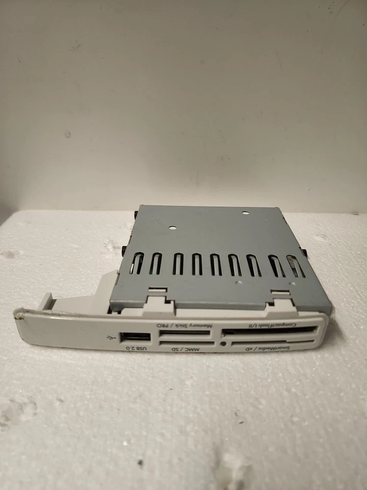 🌟 HP 5070-0845 MEDIA MEMORY CARD READER +CABLE 👍  - Image 2 of 4