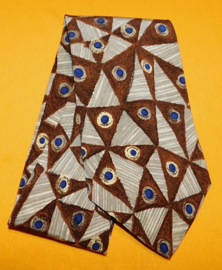 CORBATA HUGO BOSS HECHA EN ITALIA MARRÓN/GRIS/AZUL TRIÁNGULO/MOTIVO DISCO - CORBATAS DE DISEÑADOR. Foto 2 de 3