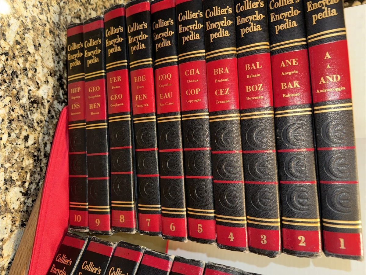 Collier's Encyclopedia 全20巻セット Collier's Encyclopedia Yearbooks 12 In Total Covering 1957