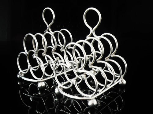 Pair Heavy Sterling Silver Toast Racks, Goldsmiths & Silversmiths Co Ltd 1906 - Picture 6 of 12