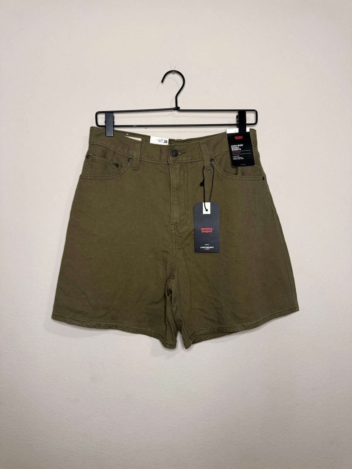 Levi's Women's Brown Lightweight Linen+Denim High Rise Baggy Shorts Size 28 NWT
Opens in a new windo