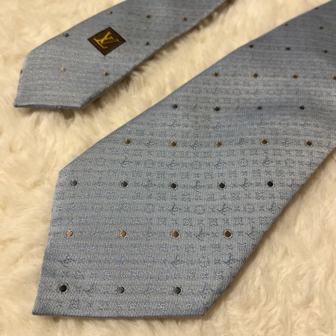 Item Louis Vuitton Monogram Dot Pattern Silk - image 2