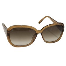 LOUIS VUITTON Conspiration Pilot Damier Sunglasses Fashion Accessory