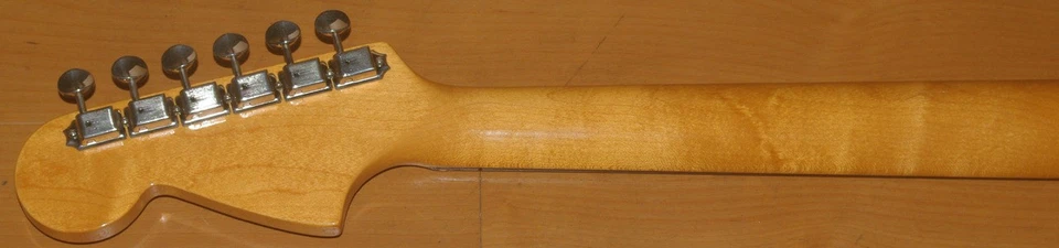 Fender 2003 American Vintage '62 Jaguar/3 colores Sunburst Foto 4 de 4