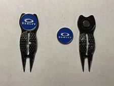 (1) Crosshairs Divot Tool & Oakley Ellipse 1" Coin Style Golf Marker - A Beauty!