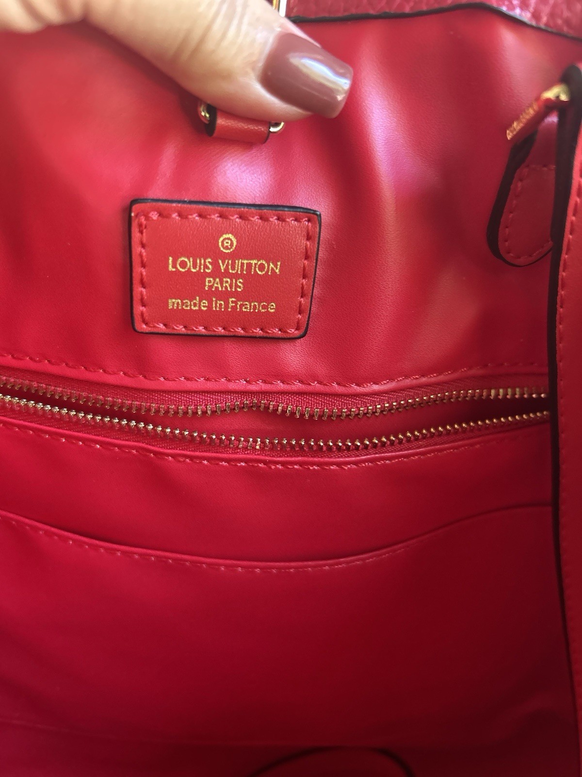 Louis Vuitton Onthego MM Red Monogram image 2