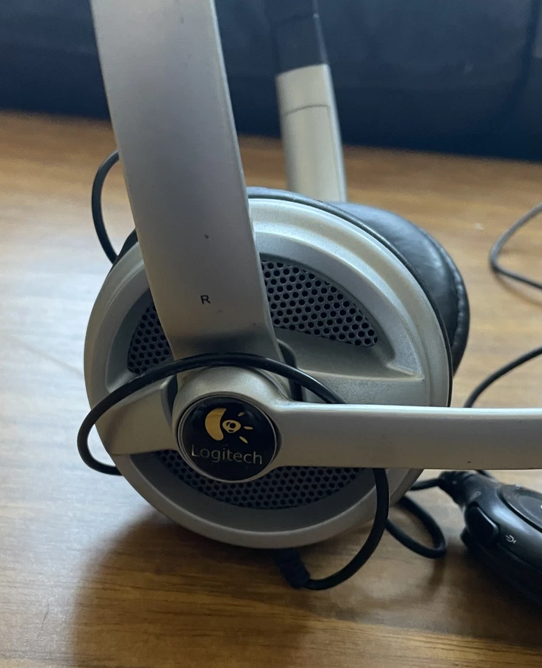 Logitech Headset headphones with mic  gaming - Image 4 of 4